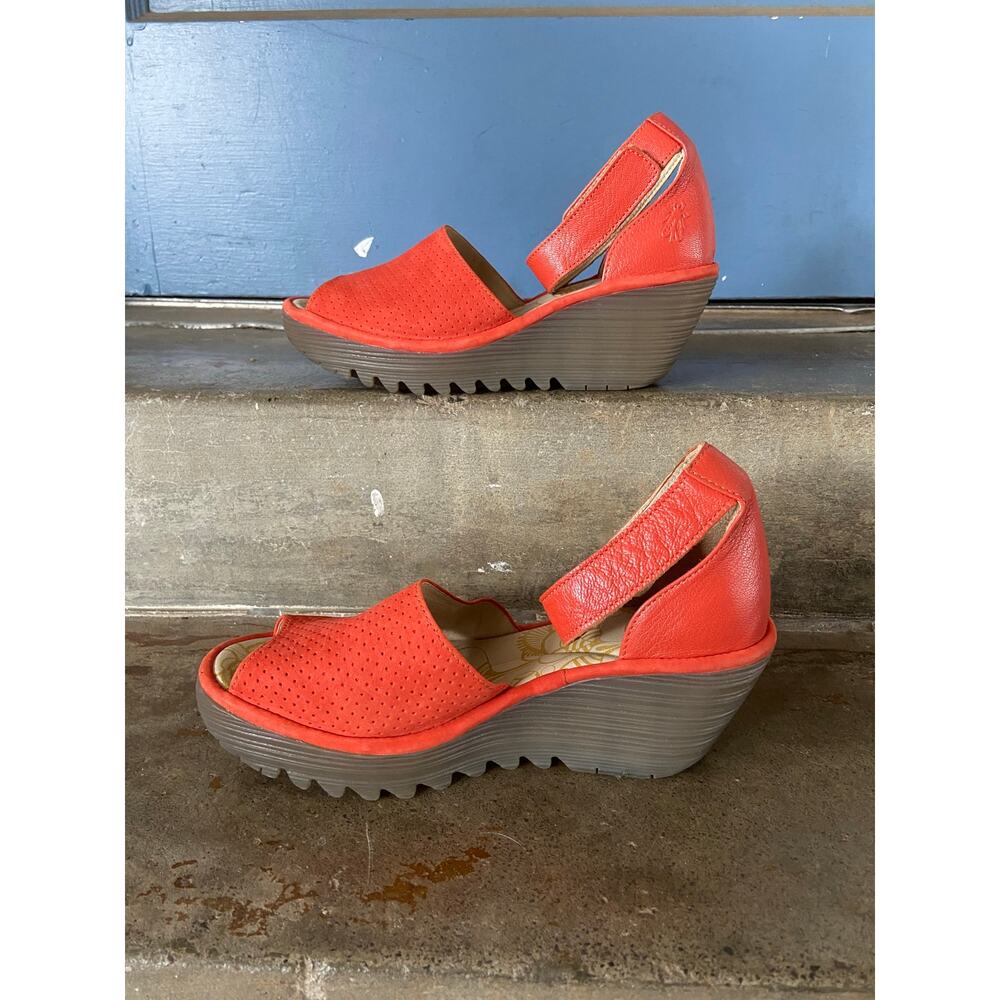 Fly London Yake poppy orange perforated suede wedge wirh ankle strap-size 38 - Picture 2 of 6